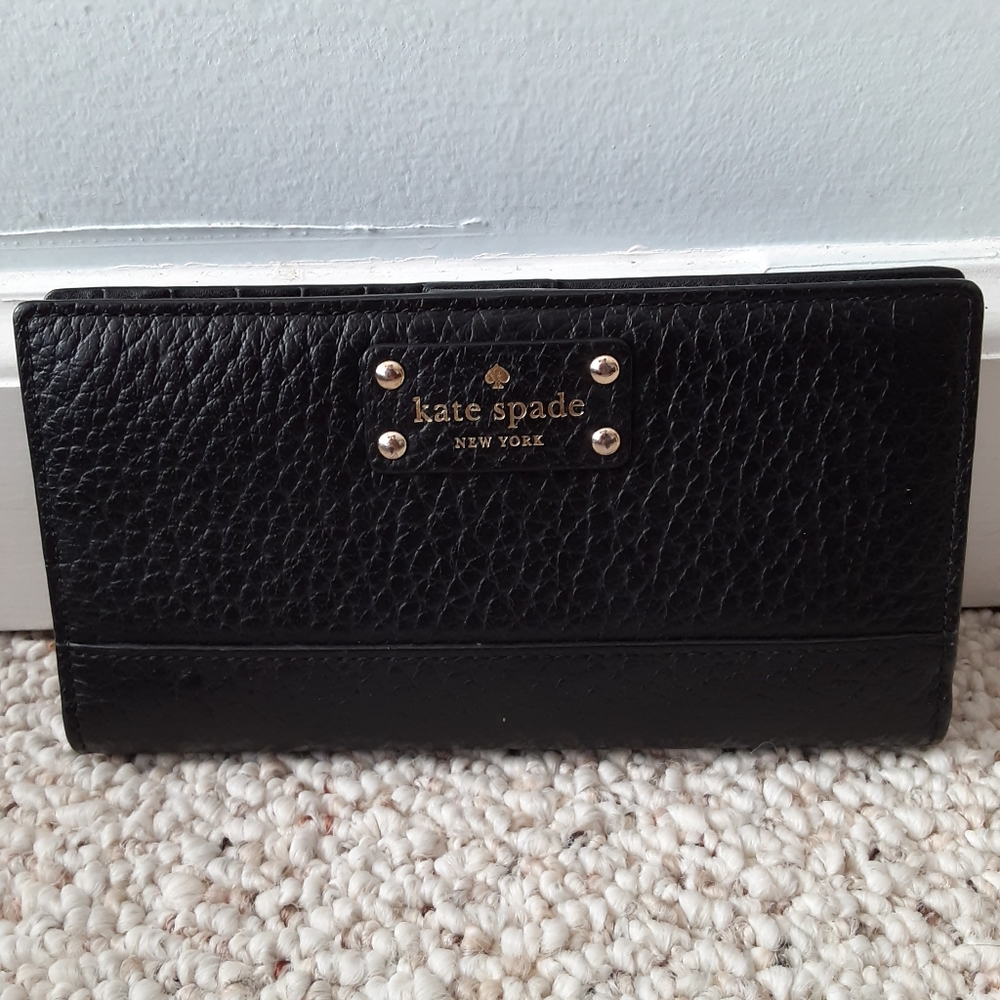 Like new athentic Kate spade wallet